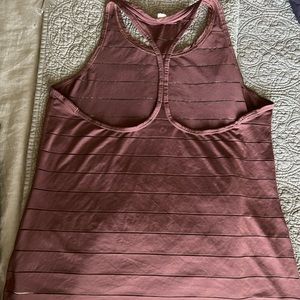 Athleta dri-fit tank mauve large